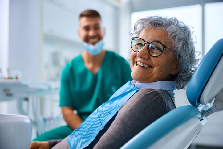 Higiene dental en personas mayores